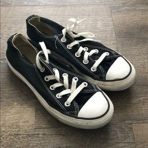 Black converse size 6